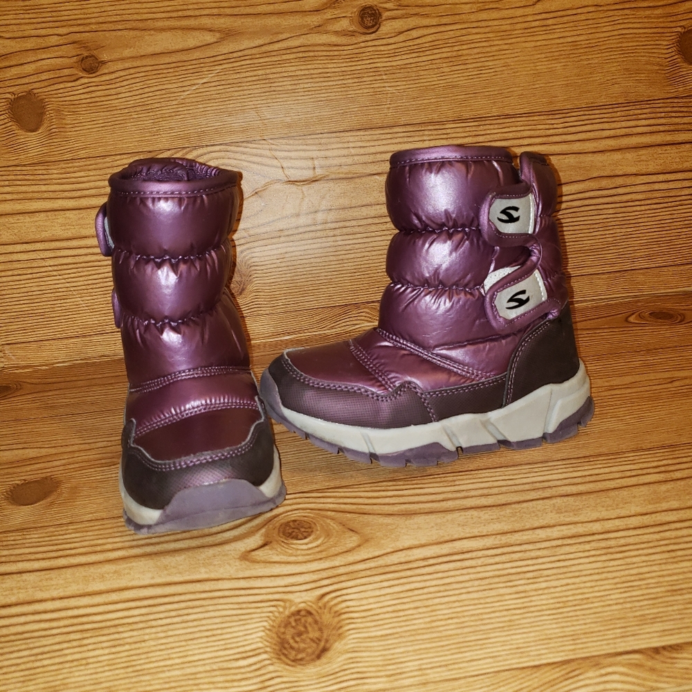Size 1 Girls snow boots